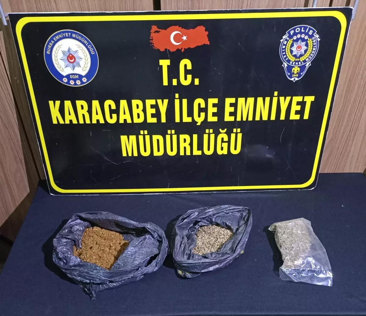 bursada uyusturucu baskini genc kadin serbest KZFhUiTN