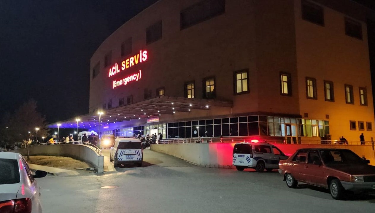 gemlikte zincirleme trafik kazasi 9 yarali 4x6wcOke