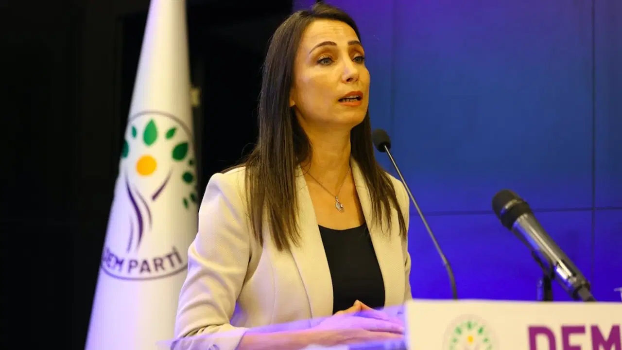 Hatimoğulları’ndan ‘süreç’ komisyonuna bir ‘Öcalan’ çağrısı daha: ‘Tez elden gidip İmralı’da görüşülmeli’