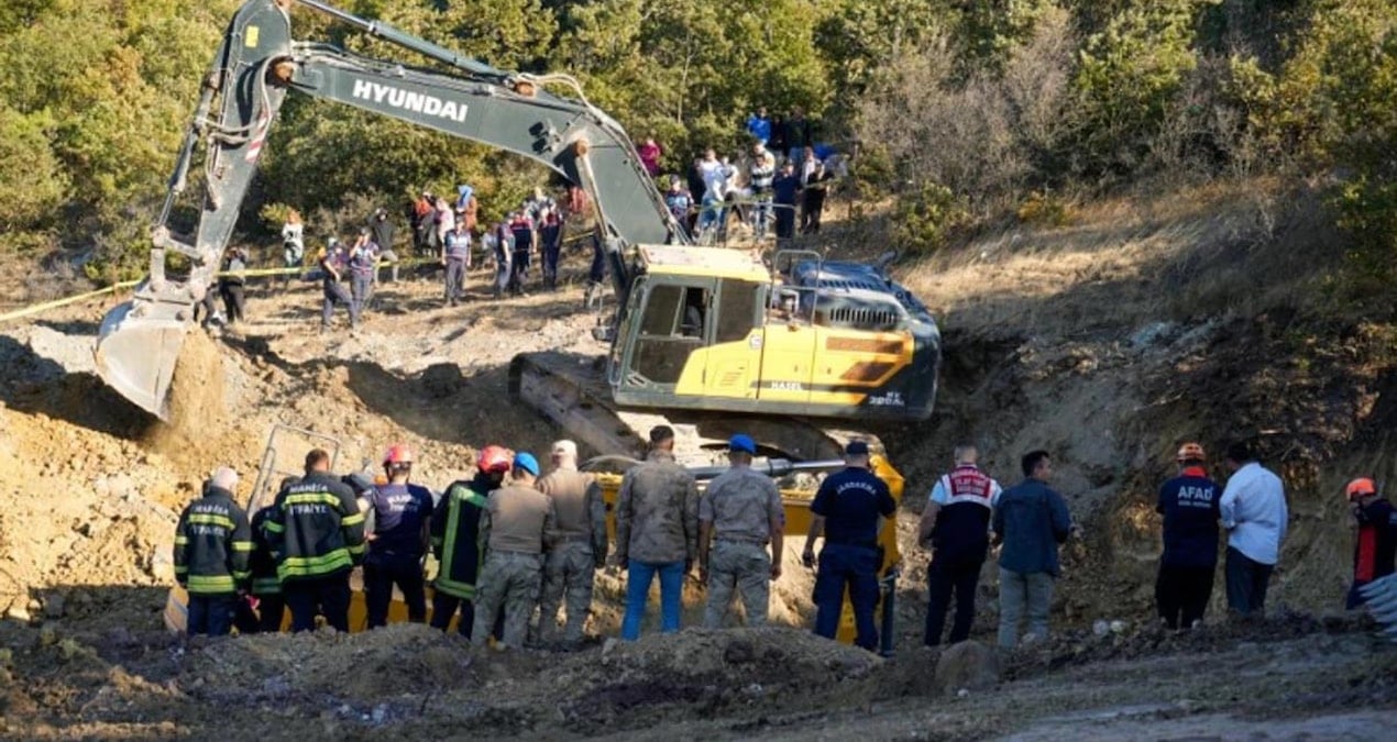 manisada kuyu kazarken gocuk altinda kalan iki kisi hayatini kaybetti 6K9fByPT