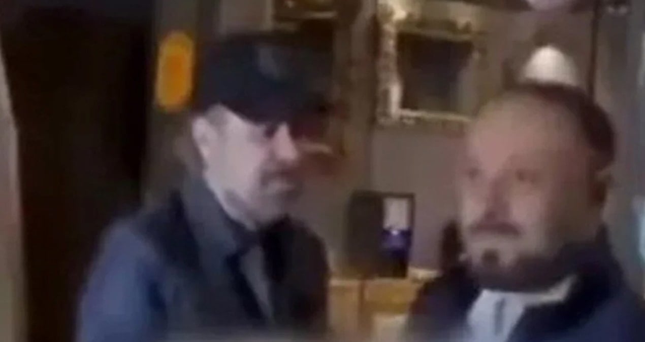 nejat islere kafa atan muhabir ozur diledi sozlerini kaldiramadim 7GEeQJII