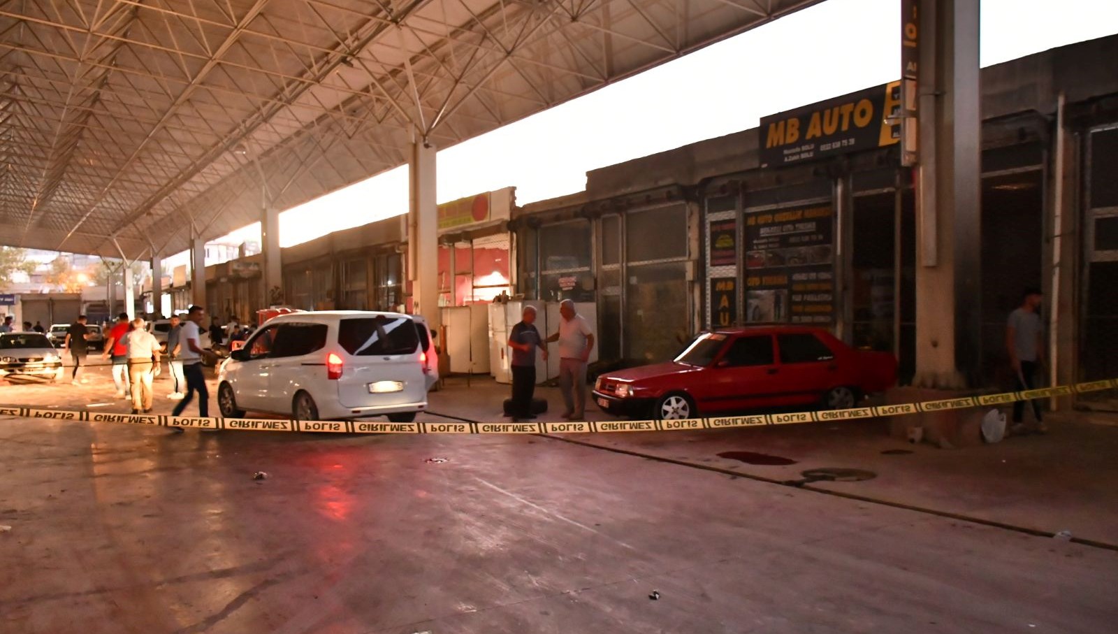 sozlu tartisma silahli kavgaya donustu 1 olu aTA1iGpw