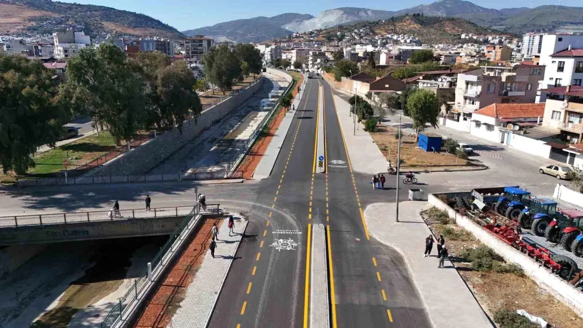 aydin buyuksehir belediyesi yol yapim calismalarini surduruyor 38Eg5zjY.jpg