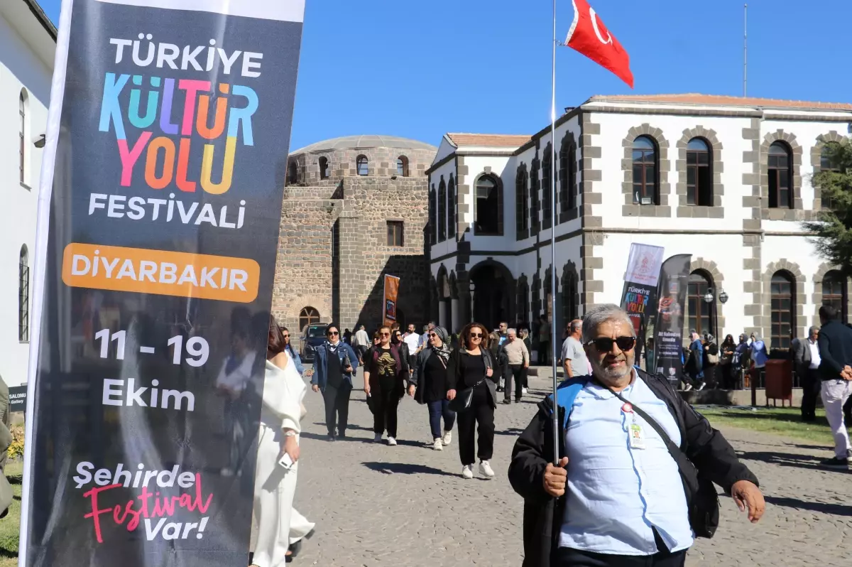 diyarbakir kultur yolu festivali ikinci gununde yogun ilgiyle devam ediyor V4PYLsRf.jpg