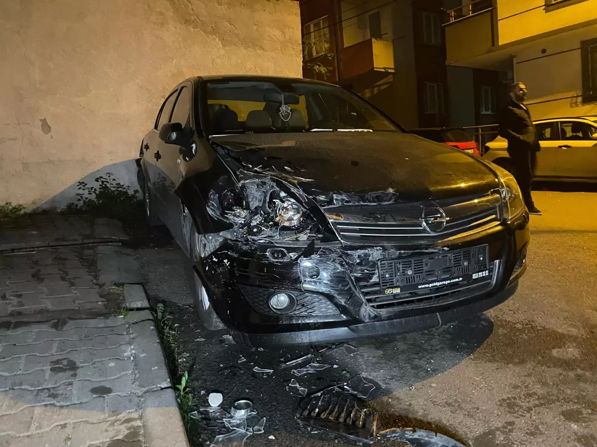 eyupsultanda direksiyon kontrolu kaybi 8 araca carpip kacti 3XKJRYAN.jpg