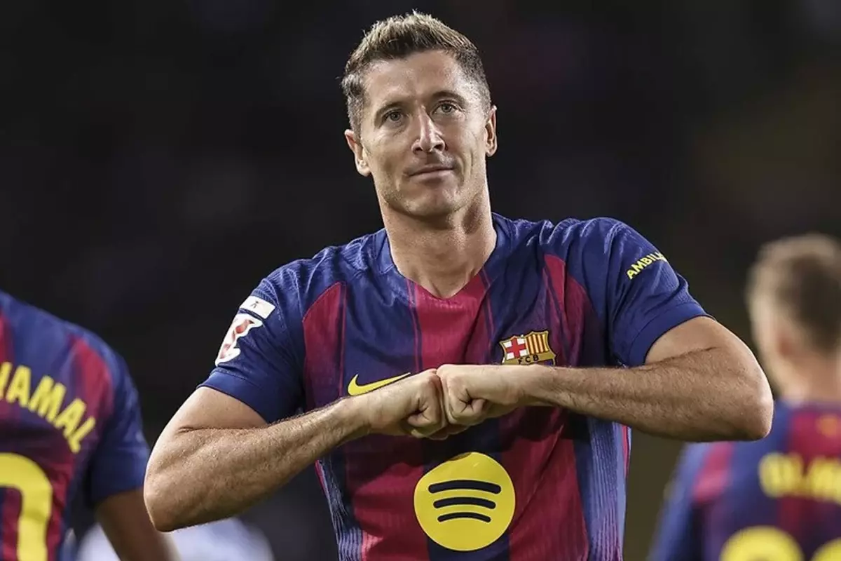 fenerbahceden tarihi transfer hamlesi ZWvYQiSb.jpg