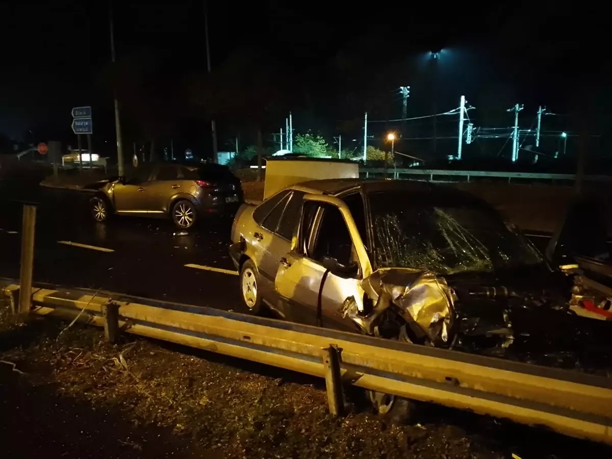 pazaryerinde trafik kazasi 2 yarali RpFX37dO.jpg