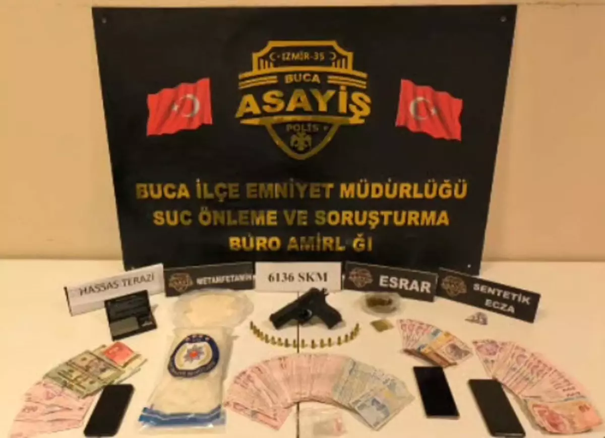 Buca’da Uyuşturucu Operasyonu: 3 Gözaltı bucada uyusturucu operasyonu 3 gozalti Apj3KWns.jpg
