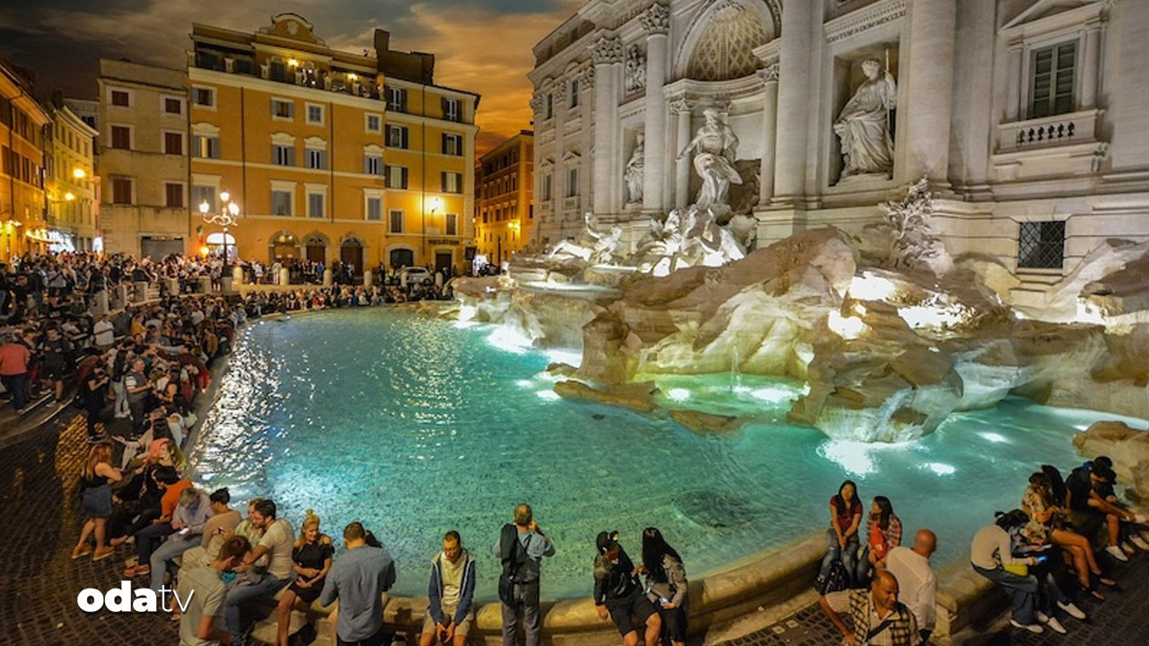Artık Roma’daki tarihi Trevi Çeşmesi’ne para atmak da paralı